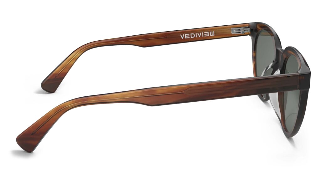 Side view of Callas tortoise cat eye sunglasses with green lenses from Vediview